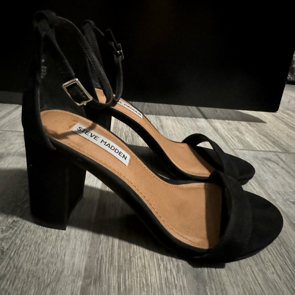 Steve Madden Black Declair 3.25 Inch Heel - Size 7.5w